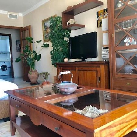 Gatu Premium Villa Isabel Terraza,Parking,1ºlinea Playa,Wifi,Vista Al Mar , Preferente Mayores De 25 Anos Y Familias Cadiz Bagian luar foto