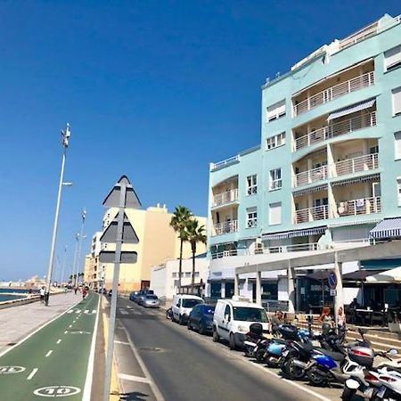 Gatu Premium Villa Isabel Terraza,Parking,1ºlinea Playa,Wifi,Vista Al Mar , Preferente Mayores De 25 Anos Y Familias Cadiz Bagian luar foto